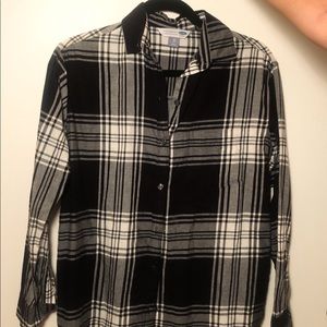 Old Navy, black and white flannel top